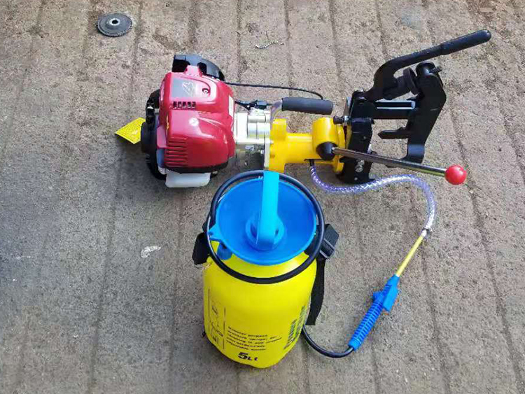 NZG-31型内燃鋼軌鑽孔(kong)機