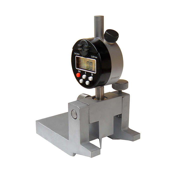 車軸卸(xie)荷槽或軸頸(jing)根部鏽蝕深(shēn)度測量儀(數(shu)顯)