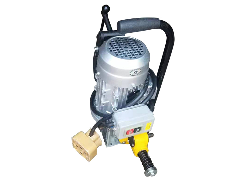 DZG-31型電動(dong)空心鋼軌鑽孔(kong)機 